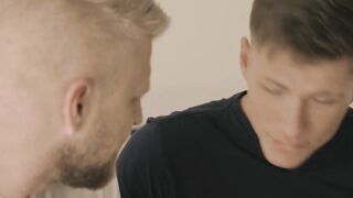No screw meeting between studly light stepdad and his