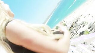 Pair of Pornstars Have Threesome