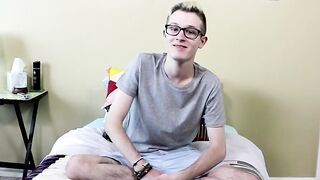 Hung blonde twink Tracker Reed works out his enormous monter dick