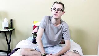Hung blonde twink Tracker Reed works out his enormous monter dick