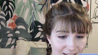 Join me for a chat in my bustling chatroom Hoe 2