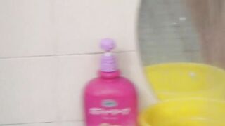 Pissing Japanese babes love dropping it in the shower here