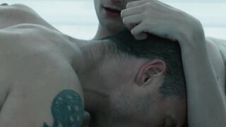 Podcaster anal fucks mail carrier at the beach house