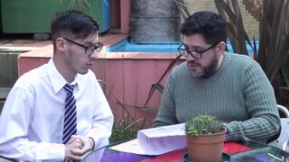 Geeky twink has his dick sucked before pounding mature gay