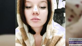 Come join me in my buzzing chatroom Hoe 2