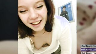 Be a part of the chatroom banter Hoe 2