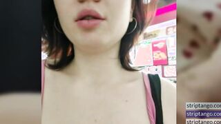 Join me for a chat in my bustling chatroom Hoe 3