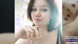 Join me for a chat in my bustling chatroom Hoe 3