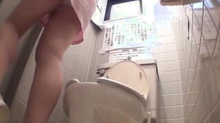 The hottest angle of Japanese babes pissing in the toilet