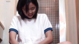 Washroom piss after Japanese student shaves off her pubes