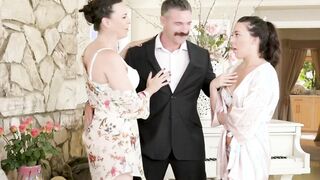 Busty Dana DeArmond has her pussy drilled in threesome