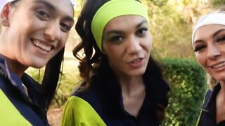 Jogger besties sharing strangers big dick