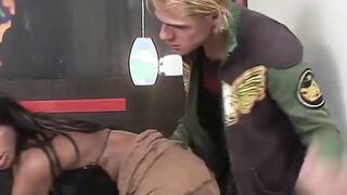 Midnight tranny roughened up by enormous dick prior to cumming