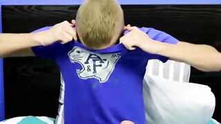 Three pointer puts on an independent masturbation act where he snaps it off