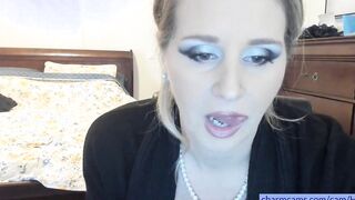 Join me for a chat in my inviting chatroom Hoe 2