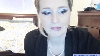 Join me for a chat in my inviting chatroom Hoe 2