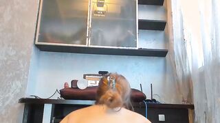 Nerdy Big Butt PAWG Has Body Shaking Gushy Squirts