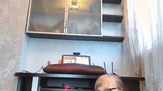 Nerdy Big Butt PAWG Has Body Shaking Gushy Squirts