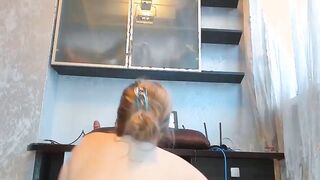 Nerdy Big Butt PAWG Has Body Shaking Gushy Squirts