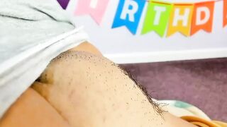Teen Squirts A Gushy Wet Gallon