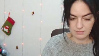 Brunette amateur Ukrainian babe webcam solo