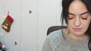 Brunette amateur Ukrainian babe webcam solo