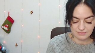 Brunette amateur Ukrainian babe webcam solo