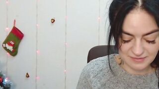 Brunette amateur Ukrainian babe webcam solo