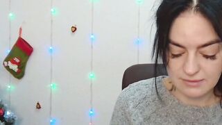 Brunette amateur Ukrainian babe webcam solo