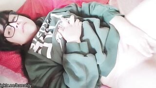 Amateur 18 year old masturbating - Hana Lily