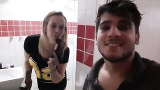 COM ELA A PORNSTAR FADA MEL