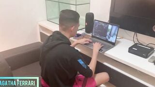 DANDO MEU CUZINHO PARA MEU PRIMO NOVINHO - Victor Hugo (COMPLETO NO RED)
