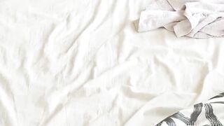 18yo Step-Daughter pov Morning Fellatio Before Heading To Work - Isabella De Laa