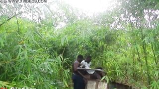 EBONY GIFT INVITED ABOKI TO THE BUSH AND HER SISTER TO SCREWED THEIR LOCAL TWAT  SIN SISTERZ