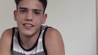 Twinks enjoy having their beardsporting partner penetrate them raw
