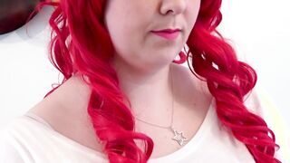 Mesmeriying English babe Sophie Garcia deepthroats nerd cock