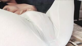 Fat Pussy Squirting Orgasms In Yoga Pants