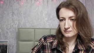 Afghan amateur babe flashing boobs on solo webcam show