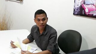 Executive Daddy sucked off before barebacking Asian twink