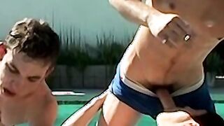 Chainsmoking Twink Embraces the Ecstasy of Sensual Orgies