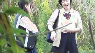 Voyeur catches kinky Japanese schoolgirls pissing in public