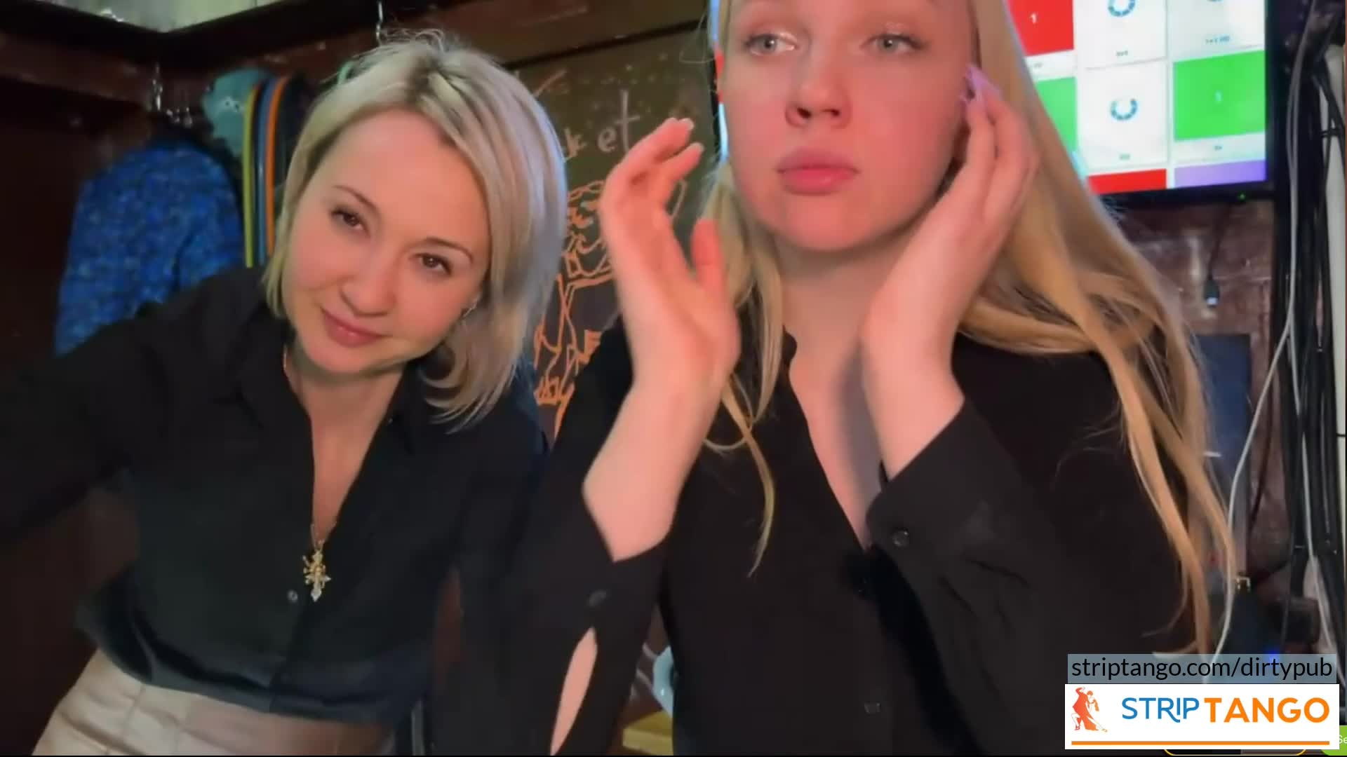 Dirtypub Cam sex chat at stripTango