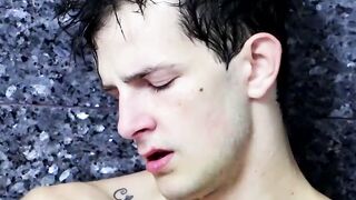Jasper Robinson appreciates snapping his dick while showering