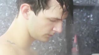 Jasper Robinson appreciates snapping his dick while showering
