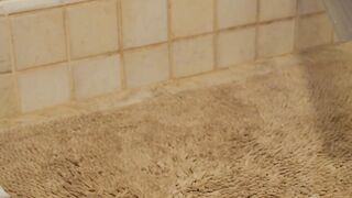 Buff studs make out and bang in the shower hardcore style