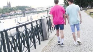 Soft twink Jean Gilliam gives Timmy Cole a sensual blow job