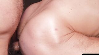That insatiable muscle ass craves it all and Cutler X and Robear Woods deliver a real
