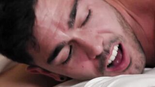 Suspect rough anal fucks undercover cop in bed