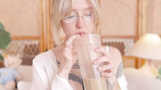 BambiFawn Online cam live sex at CharmCams