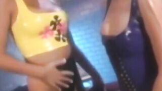 Extreme fingering and rimming of the pussy by hotties in latex suits